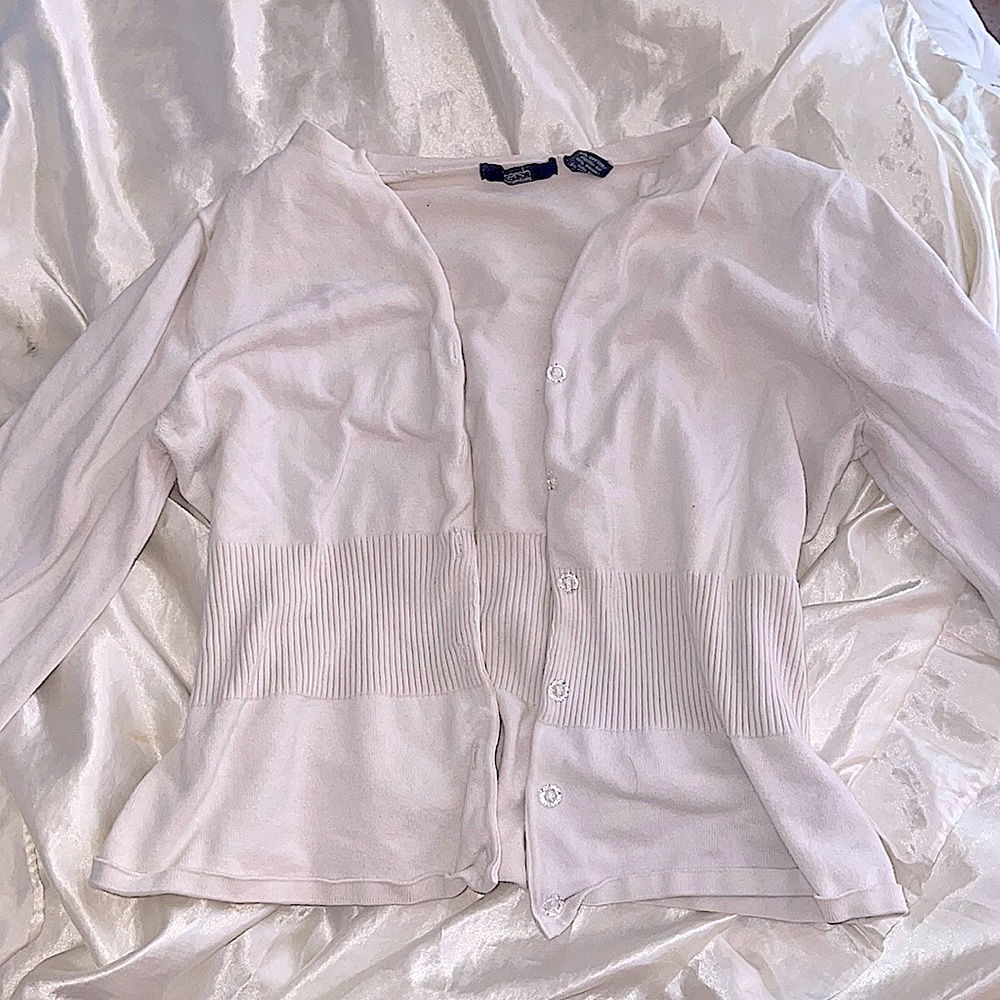 Kersh Essentials Blouse button down size XL but fits Medium